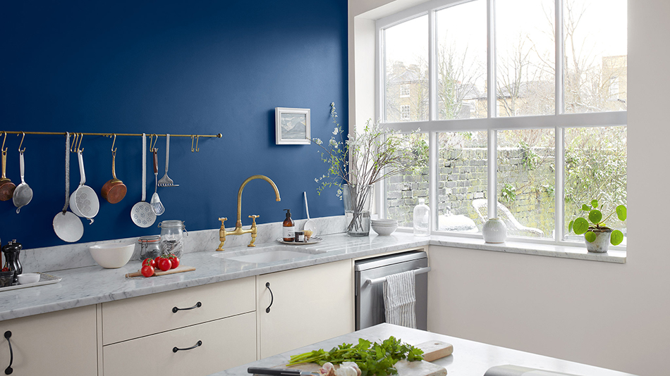 Dulux Easycare Grease Resistant Kitchen Paint - Pictures For Kitchen Walls Uk